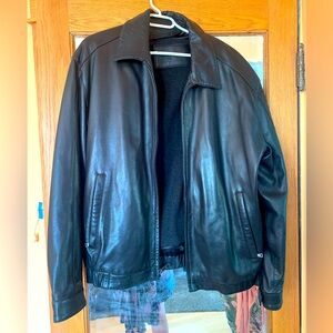 Andrew Marc black leather jacket, size XL, with cashmere removable vest.
